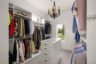 511 S Warson Rd, Ladue, MO 63124 - Photo 36