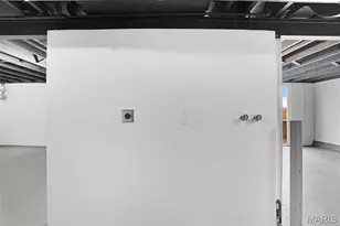 8615 Charlton Ln, Saint Louis, MO 63123 - Photo 24