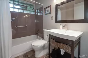 5 Stacy Dr, Olivette, MO 63132 - Photo 22