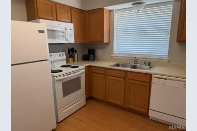 1953 Greenglen Drive #303, Saint Louis, MO 63122 - Photo 10