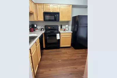 1953 Greenglen Drive #303, Saint Louis, MO 63122 - Photo 12