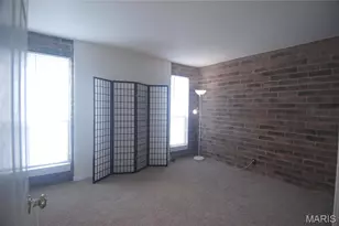 676 Coeur de Royale Dr, Creve Coeur, MO 63141 - Photo 10