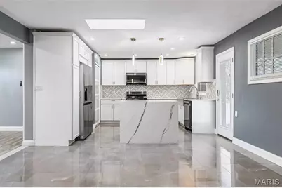 1011 Geringer Court, Ferguson, MO 63135 - Photo 4