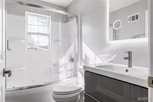 1011 Geringer Ct, Ferguson, MO 63135 - Photo 18