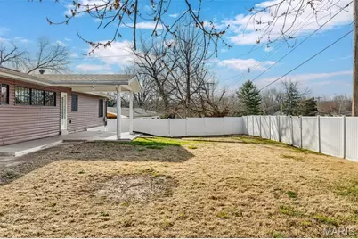 1011 Geringer Court, Ferguson, MO 63135 - Photo 36