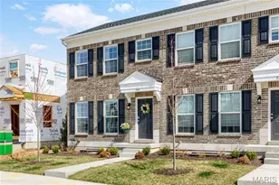 324 Fall Harvest Parkway, Wentzville, MO 63385 - Photo 2