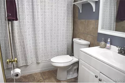 9038 Villaridge Court, Saint Louis, MO 63123 - Photo 12