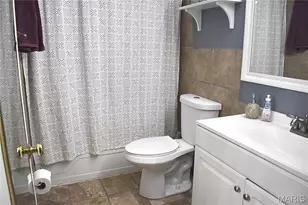 9038 Villaridge Ct, Saint Louis, MO 63123 - Photo 12