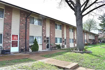 9038 Villaridge Court, Saint Louis, MO 63123 - Photo 4