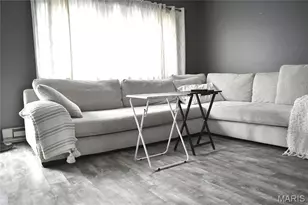 9038 Villaridge Ct, Saint Louis, MO 63123 - Photo 8