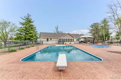 21 Oak Knoll Drive, Saint Charles, MO 63304 - Photo 2