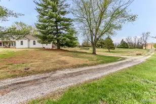 21 Oak Knoll Dr, Saint Charles, MO 63304 - Photo 76