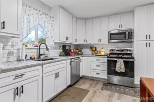 3153 Crystal Cir Dr, High Ridge, MO 63049 - Photo 6