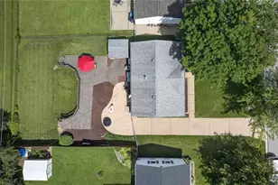 10949 Coral Ridge Dr, Saint Louis, MO 63123 - Photo 30
