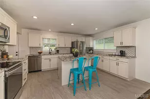 12380 Harundale Ct, Saint Louis, MO 63146 - Photo 12