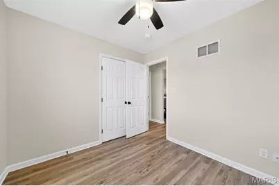 370 Marywood Court, Ballwin, MO 63021 - Photo 10