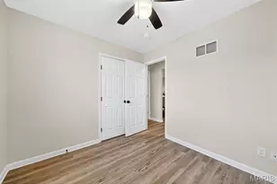 370 Marywood Ct, Ballwin, MO 63021 - Photo 10