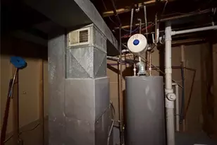 1618 Boardwalk Ave, Florissant, MO 63031 - Photo 4