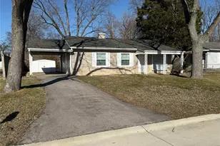 26 Jamaica Dr, Saint Peters, MO 63376 - Photo 2