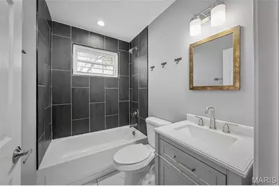 645 Pelican Lane, Florissant, MO 63031 - Photo 10