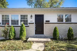 645 Pelican Ln, Florissant, MO 63031 - Photo 2