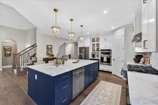 14702 Schoettler Grove Ct, Chesterfield, MO 63017 - Photo 6