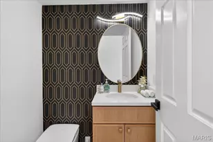 5039 Amber Pl Dr, Saint Louis, MO 63128 - Photo 32