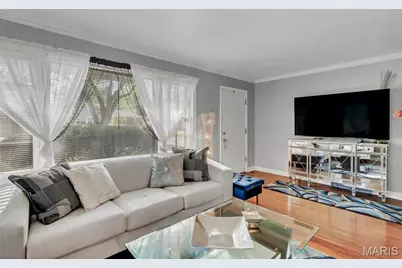 10307 Seaton Drive, Saint Louis, MO 63137 - Photo 6