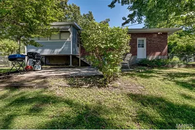 10307 Seaton Drive, Saint Louis, MO 63137 - Photo 26