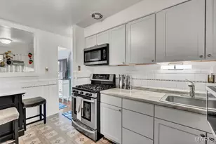 10307 Seaton Dr, Saint Louis, MO 63137 - Photo 16