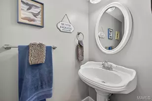 201 King Dr, Saint Charles, MO 63303 - Photo 8