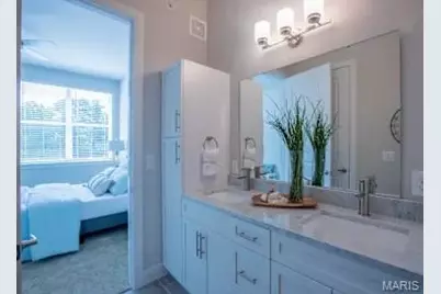 226 E Lockwood Avenue #208, Saint Louis, MO 63119 - Photo 14