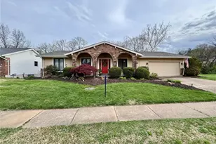 15446 Grantley Dr, Chesterfield, MO 63017 - Photo 2