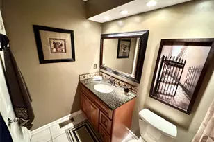 15446 Grantley Dr, Chesterfield, MO 63017 - Photo 14