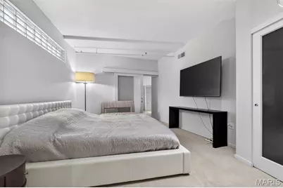 915 Olive Street #1605, Saint Louis, MO 63101 - Photo 14