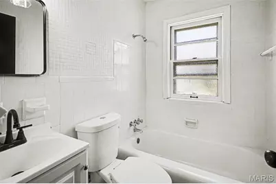 10205 Saint Daniel Lane, Saint Ann, MO 63074 - Photo 8