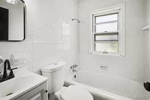 10205 St Daniel Ln, Saint Ann, MO 63074 - Photo 8