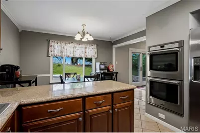 334 Dungate Drive, Chesterfield, MO 63017 - Photo 8