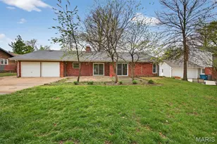 495 Baywillow Dr, Ballwin, MO 63011 - Photo 8