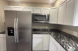 1917 Stuart St, Hannibal, MO 63401 - Photo 8