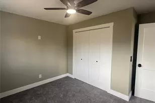 1917 Stuart St, Hannibal, MO 63401 - Photo 10