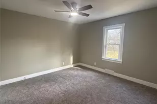 1917 Stuart St, Hannibal, MO 63401 - Photo 14