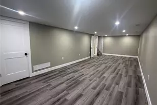 1917 Stuart St, Hannibal, MO 63401 - Photo 18