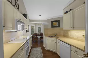 845 Wellesley Pl Dr, Chesterfield, MO 63017 - Photo 8