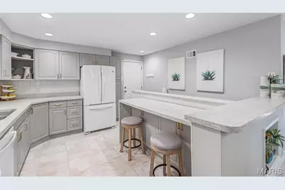 839 Meadow Acres Lane, Mehlville, MO 63125 - Photo 12