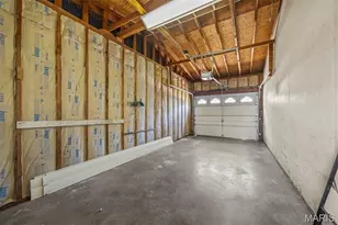 1100 Keeven Ln, Florissant, MO 63031 - Photo 36