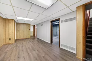 1100 Keeven Ln, Florissant, MO 63031 - Photo 38