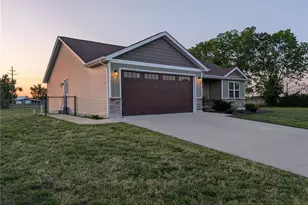 1209 Boone Ct, Farmington, MO 63640 - Photo 2