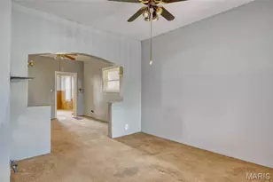 4154 Schiller Pl, Saint Louis, MO 63116 - Photo 4