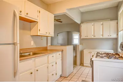 4154 Schiller Place, Saint Louis, MO 63116 - Photo 8